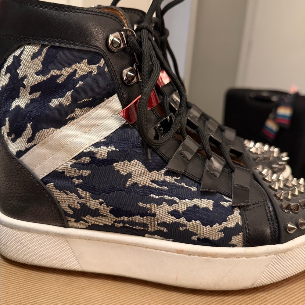 Louboutin studded high top sneakers sz 41 - Picture 5 of 11